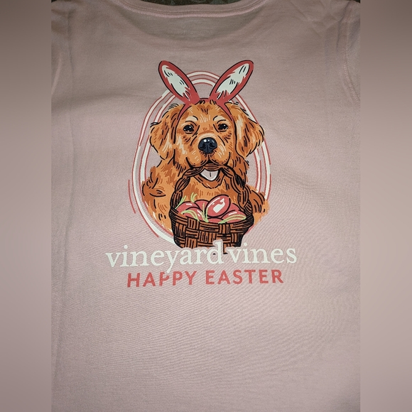 Vineyard Vines Tops - Vineyard Vines Easter 🐕 design, 🩷 long sleeve, logo on sleeve & front pocket